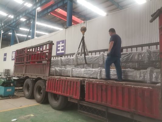 棒のカスタマイズされたタイプDownholeポンプは金属のプランジャーに吹きかける