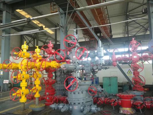 API 6A 石油掘削と生産のためのキャッシングヘッド スピールフレンズ井戸ヘッド装置